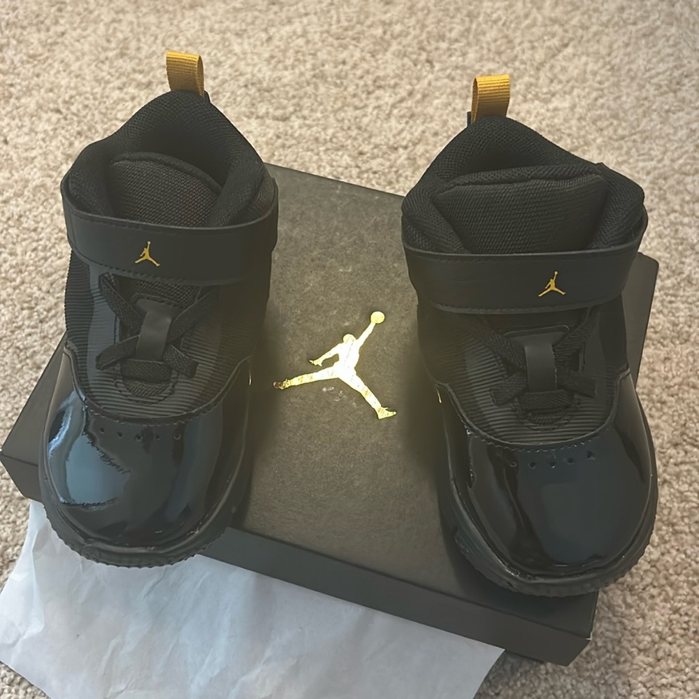 JORDAN STAY LOYAL 3 (TD) 9C